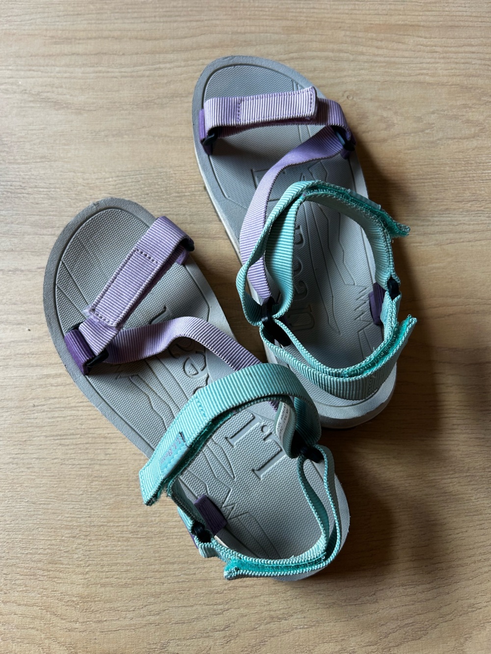 LL Bean Strappy Hiking Sandals Size 7 Womens Teal Purple Shoes